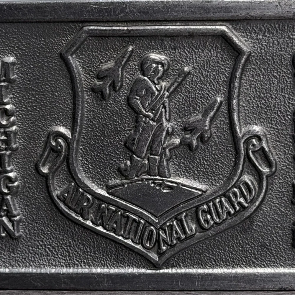 Vtg Michigan Air National Guard Belt Buckle Hit Line USA Military‎ Silver Tone